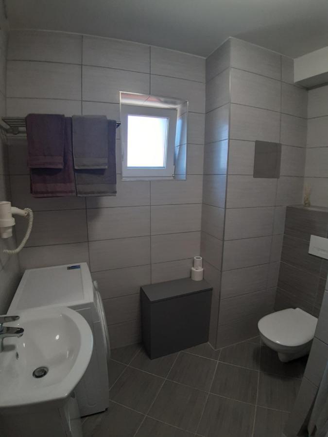 Profi Keco Apartman Balatonalmádi Exterior photo