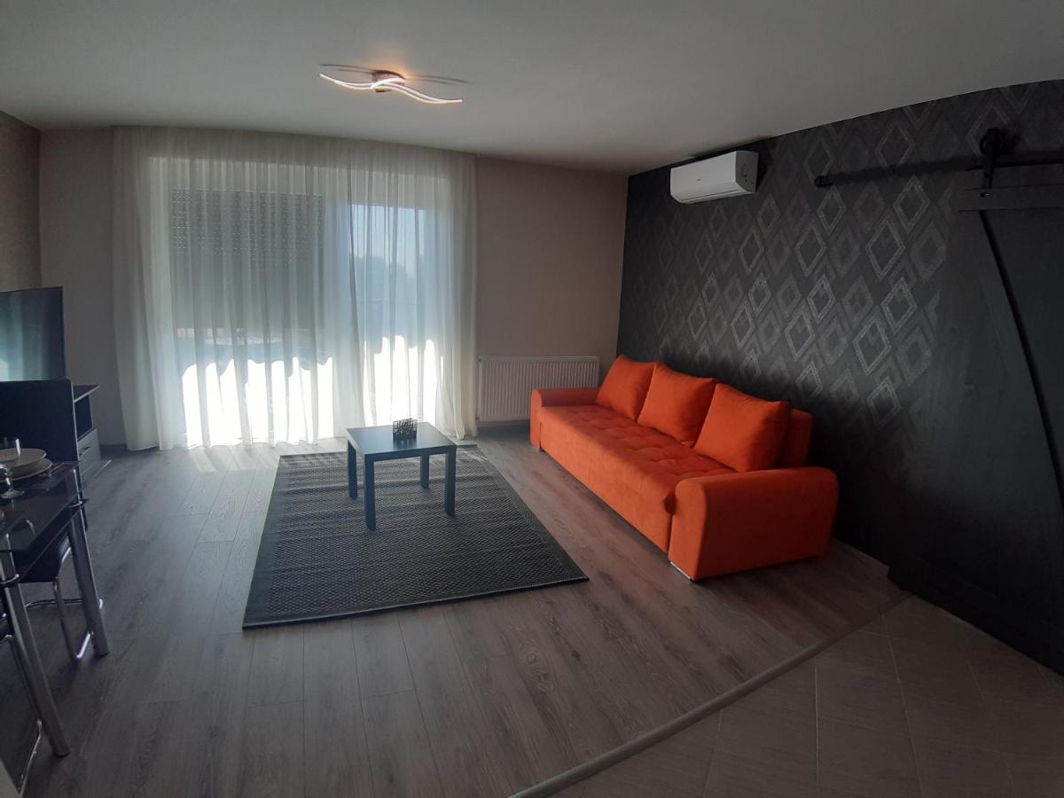 Profi Keco Apartman Balatonalmádi Exterior photo