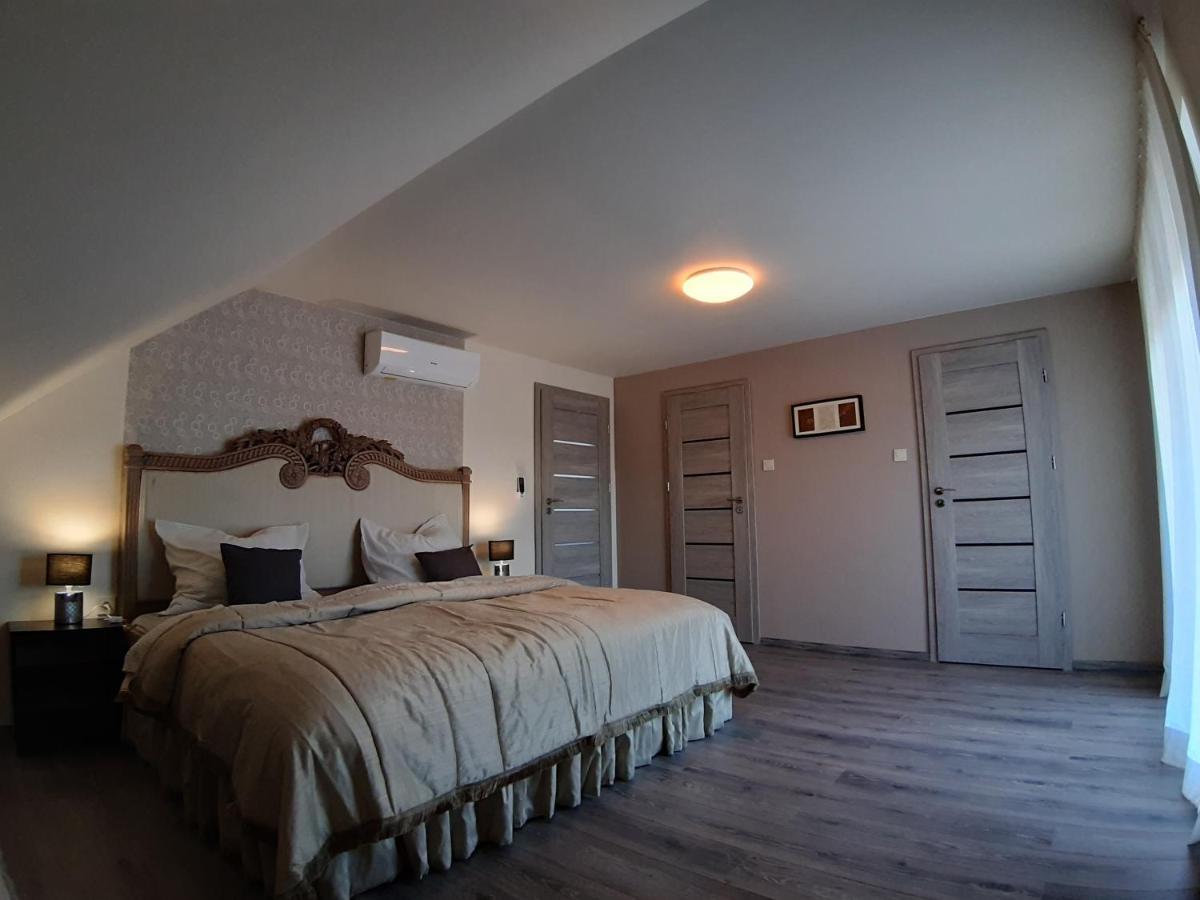 Profi Keco Apartman Balatonalmádi Exterior photo
