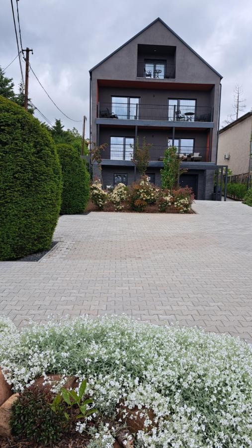 Profi Keco Apartman Balatonalmádi Exterior photo